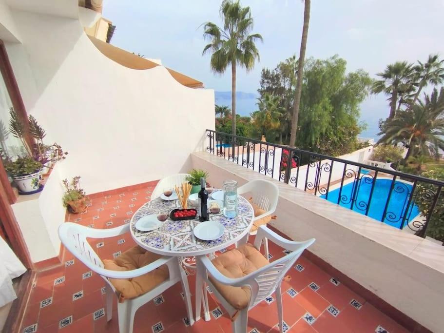 Beautiful 2 Bedroom In Calle Carabeo, Nerja Ngoại thất bức ảnh