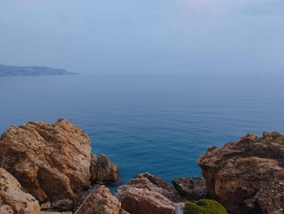 Beautiful 2 Bedroom In Calle Carabeo, Nerja Ngoại thất bức ảnh