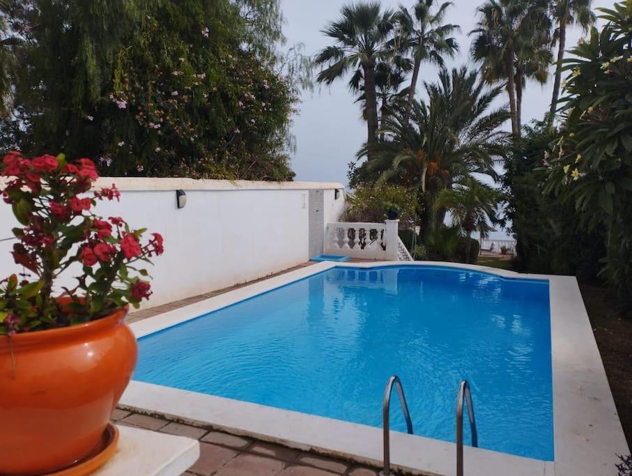 Beautiful 2 Bedroom In Calle Carabeo, Nerja Ngoại thất bức ảnh
