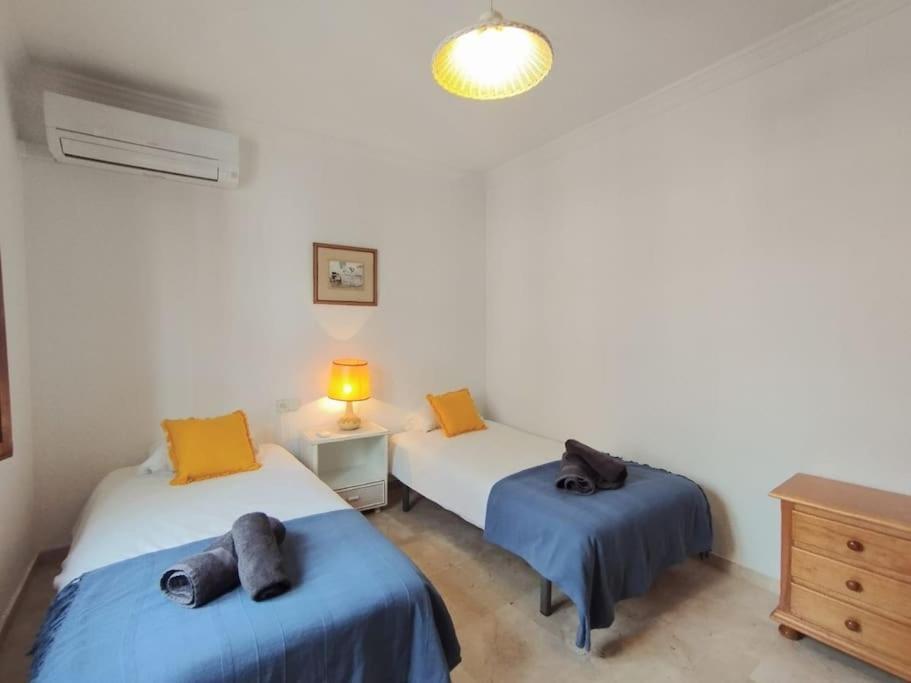 Beautiful 2 Bedroom In Calle Carabeo, Nerja Ngoại thất bức ảnh