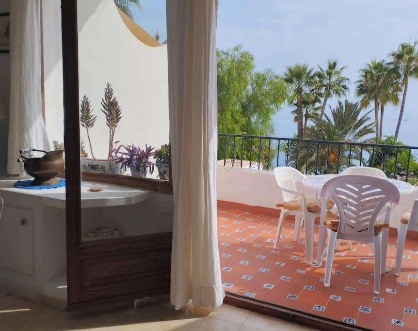Beautiful 2 Bedroom In Calle Carabeo, Nerja Ngoại thất bức ảnh